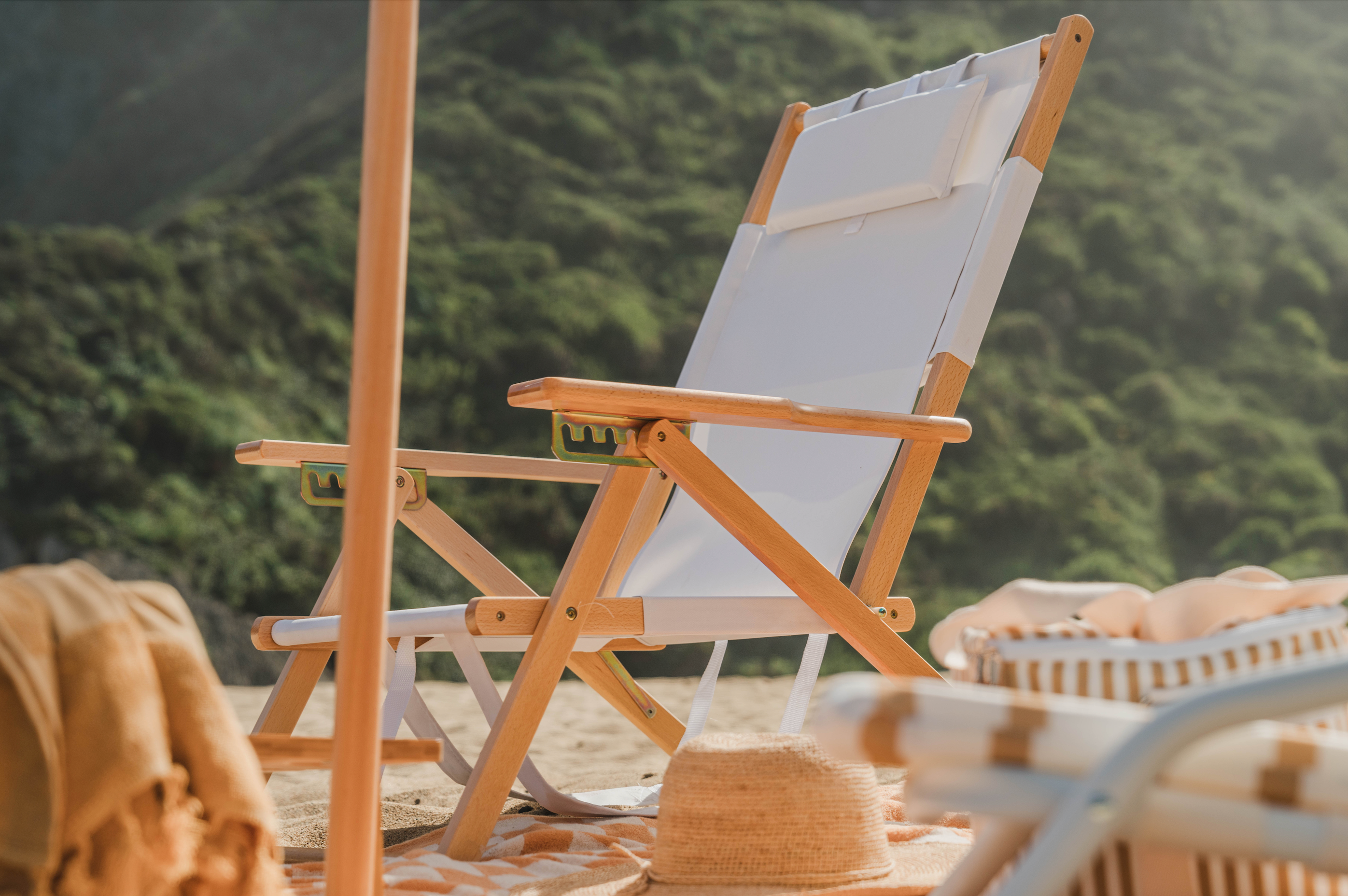 silla de playa crema