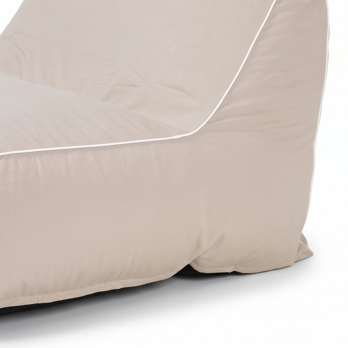 Sillón Exterior Cannes Beige, funda resistente al agua y al sol — DryHood