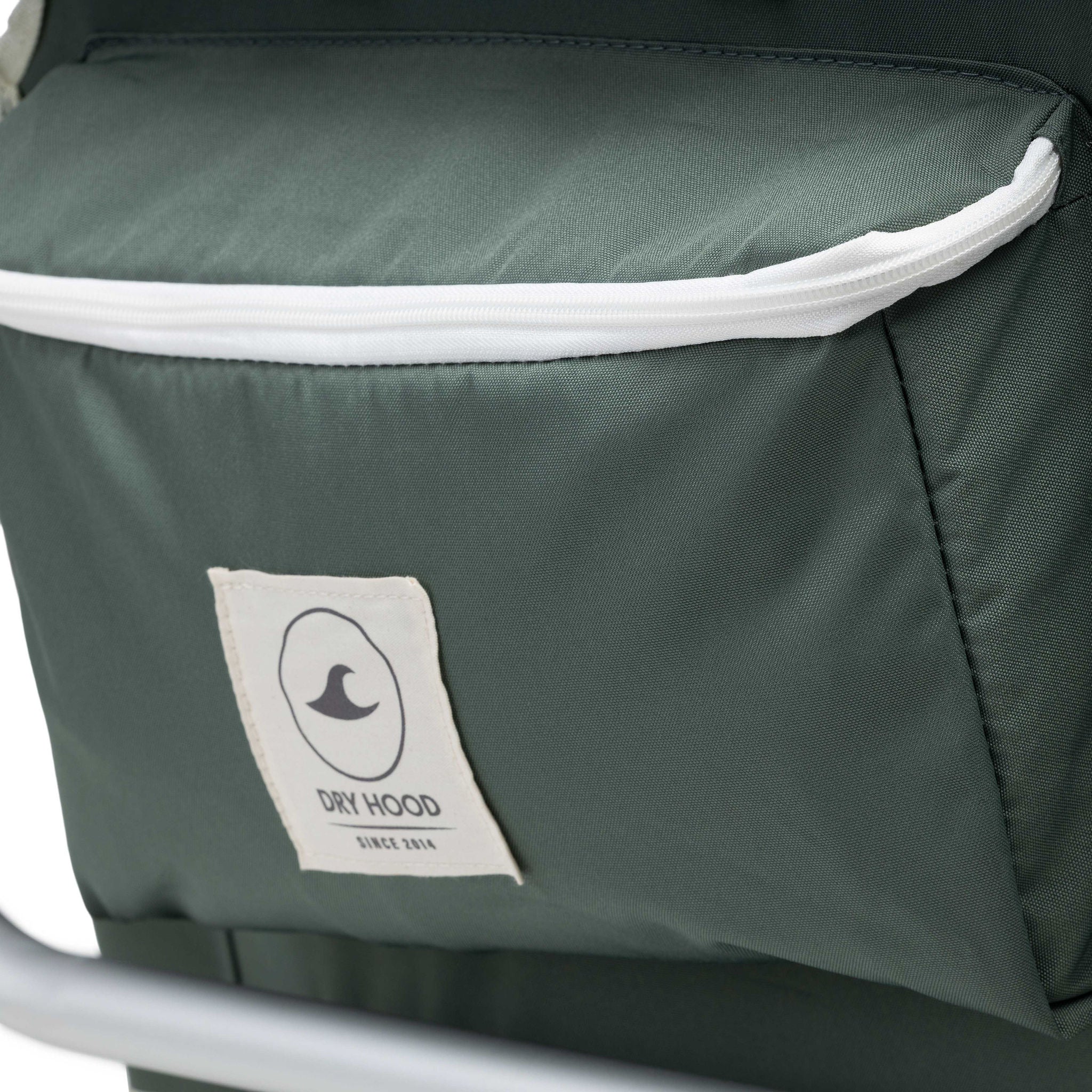 silla de playa con cooler atras