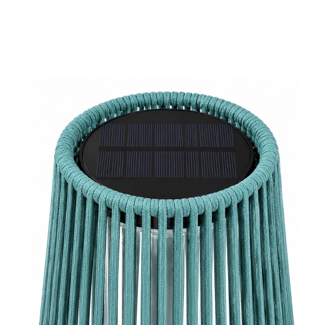 lampara verde de exterior con panel solar